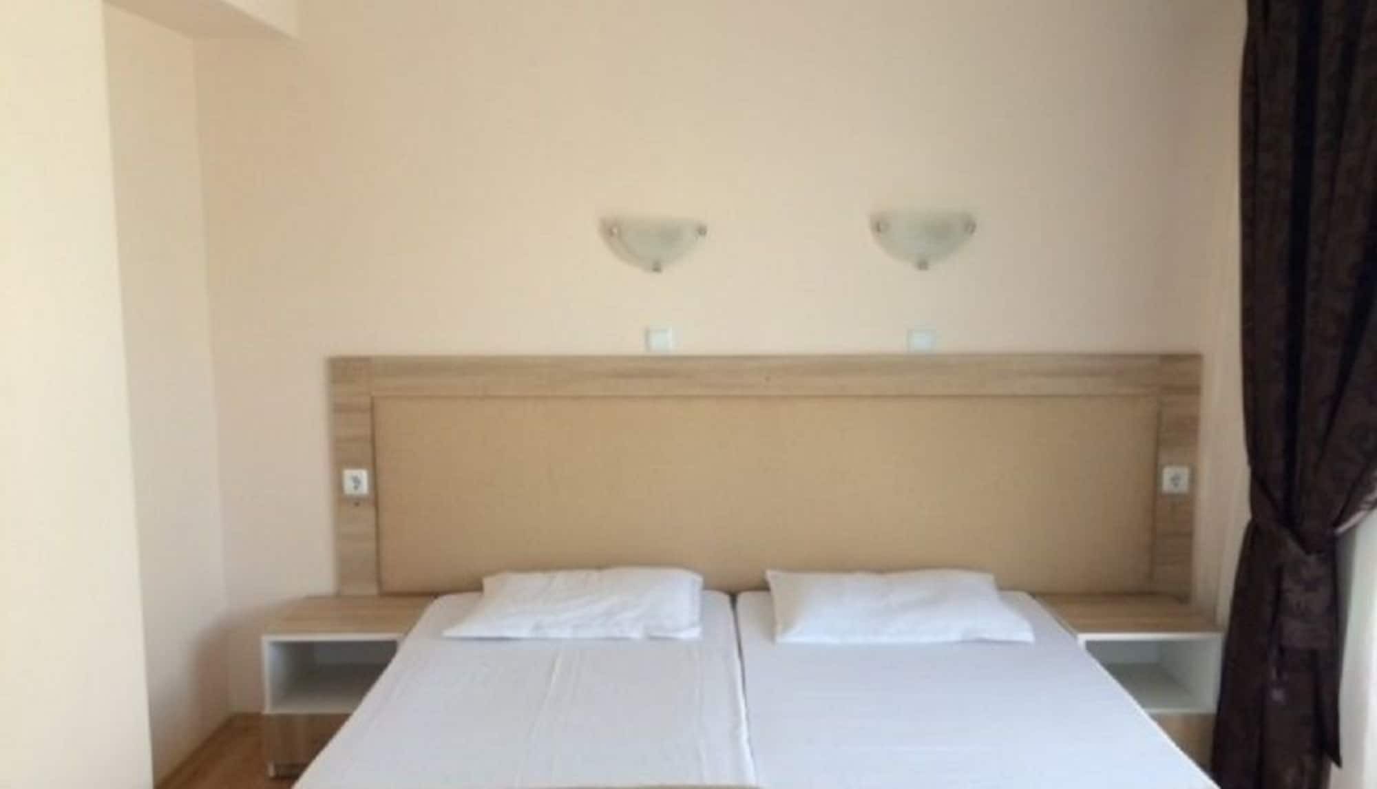 Palace De Luxe Apartments Pomorie Exterior foto